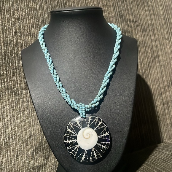 Jewelry Jewelry - AFRICAN TRADE BEAD Blue Brown White SHELL DISC NECKLACE Boho Chic